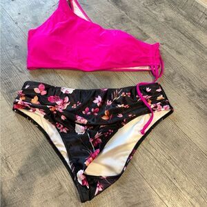 Elegant Floral Black and Pink Bikini Set
